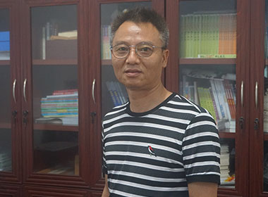 蔣杭洲 數(shù)學(xué)高級教師